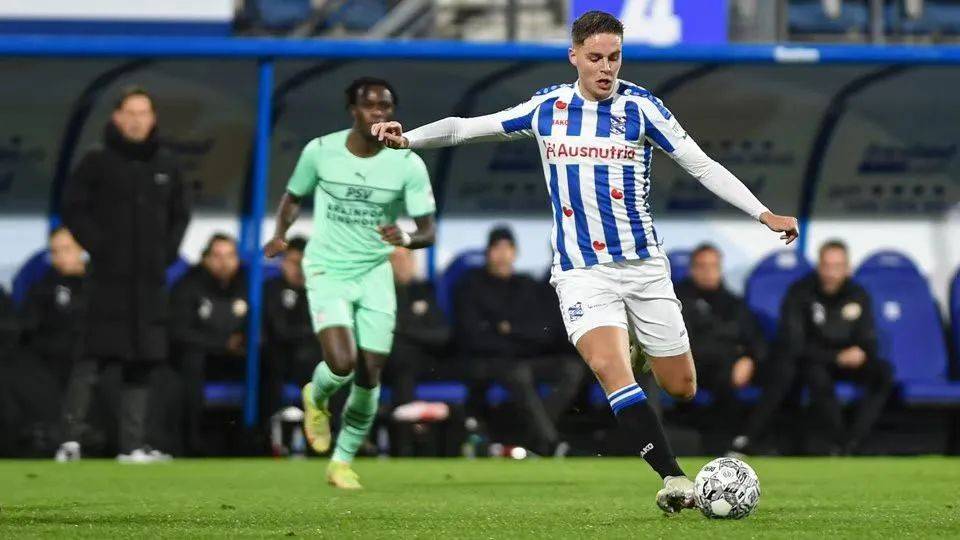 波鸿队仍有 波鸿队仍有