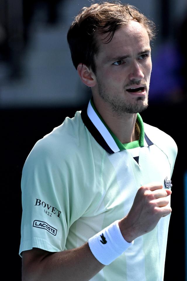 防守中场需 防守中场需