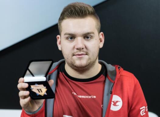 以我为主 以我为主